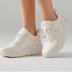 UGG LA Cloud Low Sneakers Womens Cream White Chunky Platform Trainers Size 6